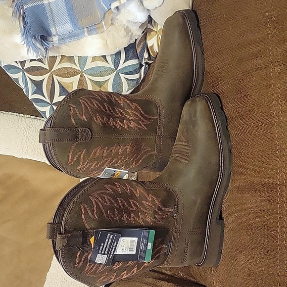 Brand New Men's Size 10.5 Ariat Work Boots - Picture 2 of 7